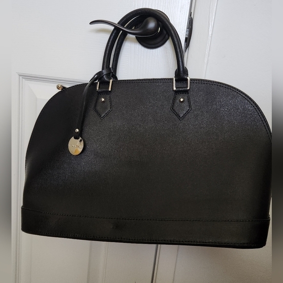 PULICATI Handbag,made in ITALY, BLACK Saffiano Genuine Leather. Zipper top.. - Picture 5 of 8